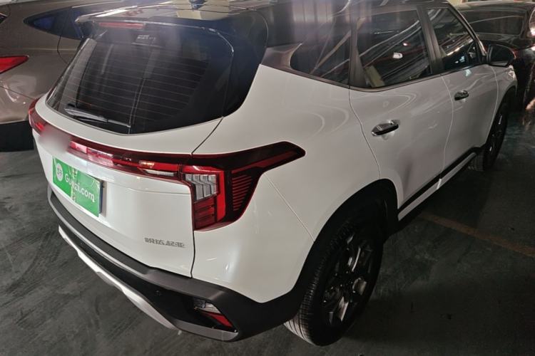 Used Kia Seltos 2023 1.5L CVT Luxury Edition Rear Right 45 Deg