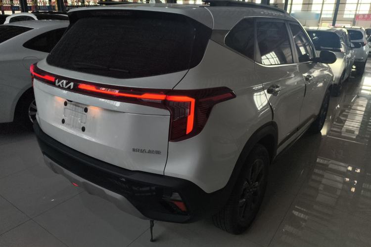 Used Kia Seltos 2023 1.5L CVT Luxury Edition Rear Right 45 Deg