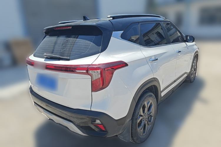 Used Kia Seltos 2023 1.5L CVT Luxury Edition Rear Right 45 Deg