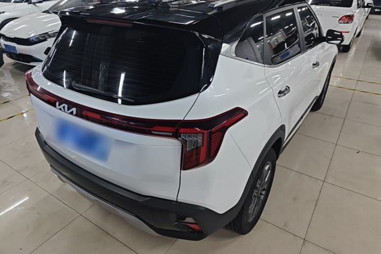 Used Kia Seltos 2023 1.5L CVT Luxury Edition Rear Right 45 Deg