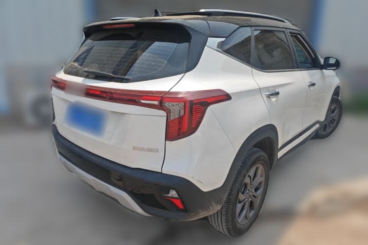 Used Kia Seltos 2023 1.5L CVT Luxury Edition Rear Right 45 Deg