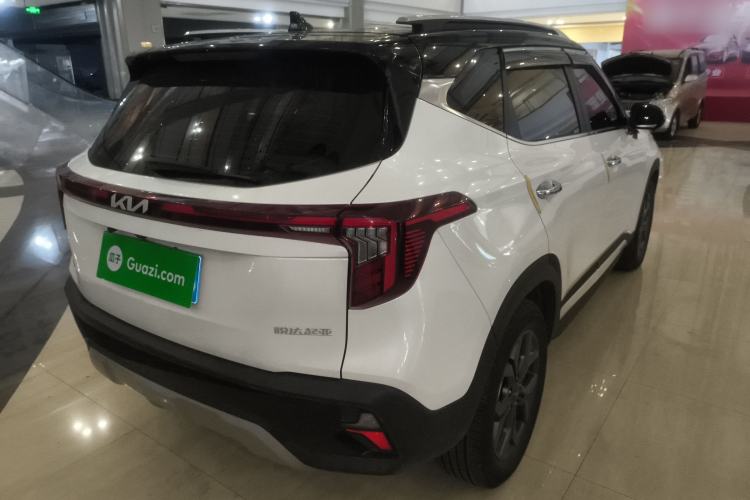 Used Kia Seltos 2023 1.5L CVT Luxury Edition Rear Right 45 Deg