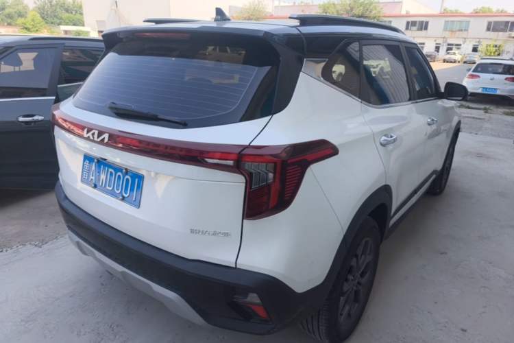 Used Kia Seltos 2023 1.5L CVT Luxury Edition Rear Right 45 Deg
