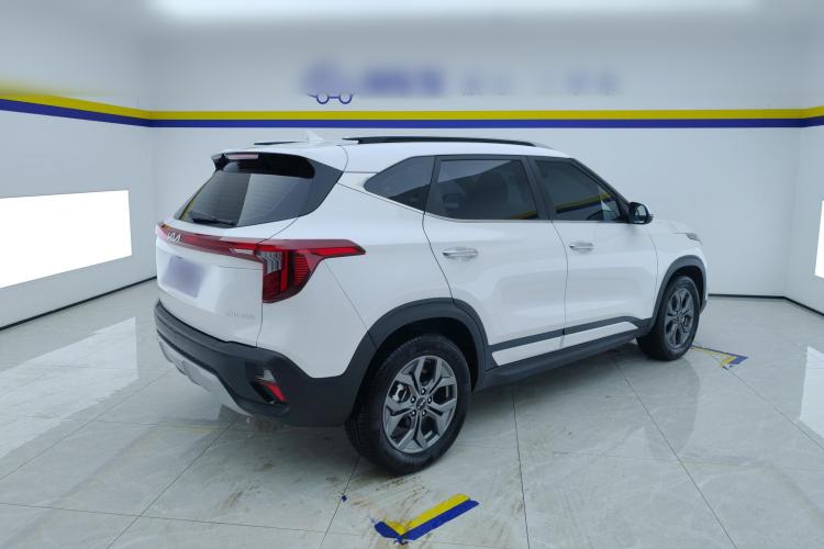 Used Kia Seltos 2023 1.5L CVT Luxury Edition Rear Right 45 Deg