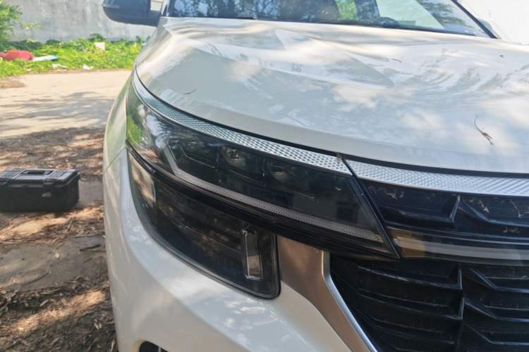Used Kia Seltos 2023 1.5L CVT Luxury Edition Right Front Headlight