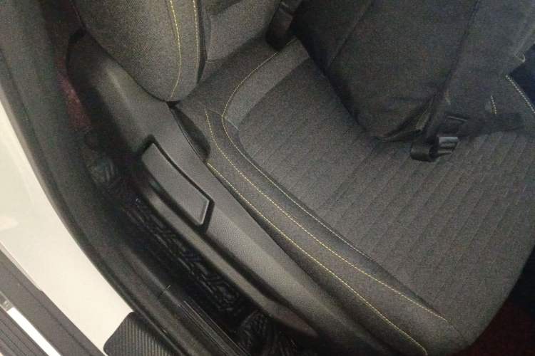 Used Kia Seltos 2023 1.5L CVT Comfort Edition Right Front Seat