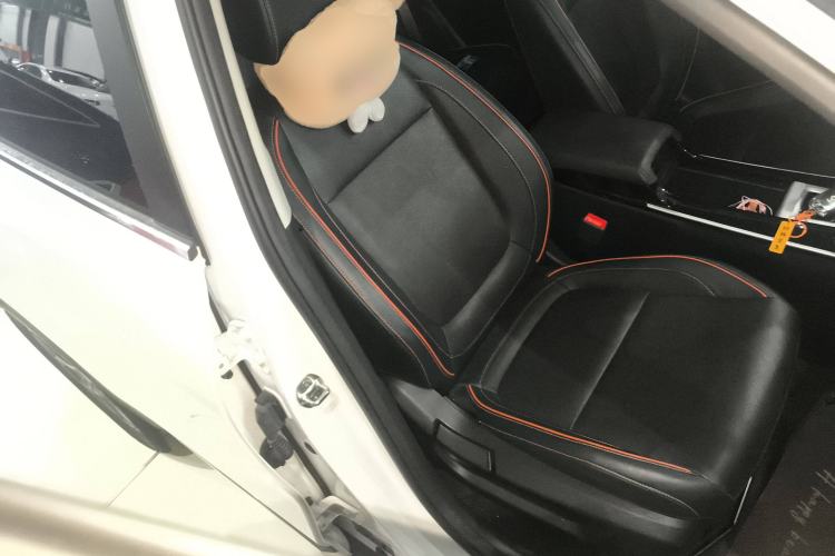 Used Kia Seltos 2023 1.5L CVT Luxury Edition Right Front Seat