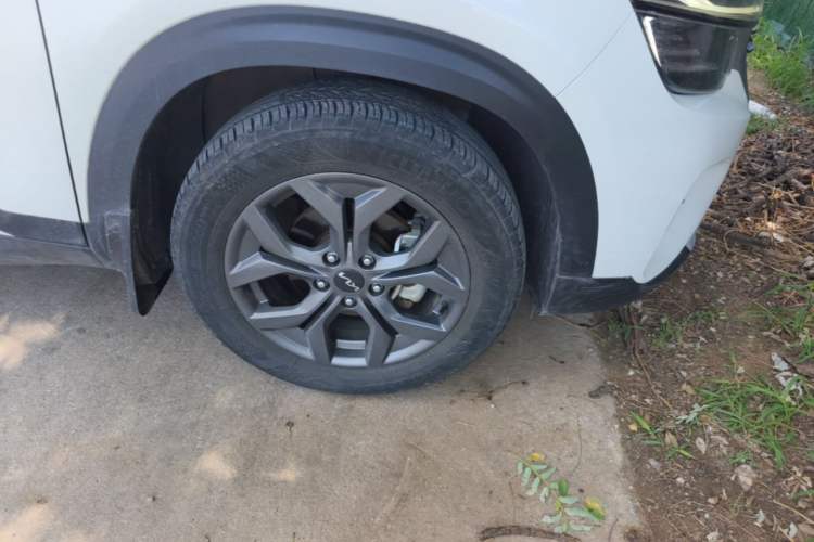 Used Kia Seltos 2023 1.5L CVT Luxury Edition Right Front Wheel Hub