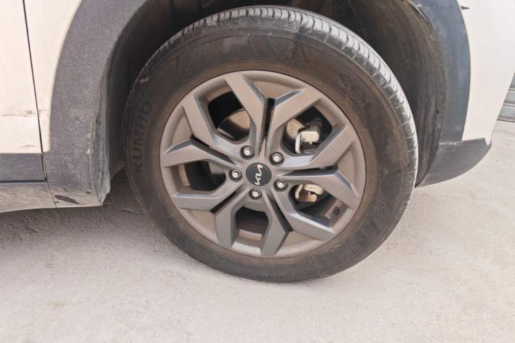 Used Kia Seltos 2023 1.5L CVT Luxury Edition Right Front Wheel Hub