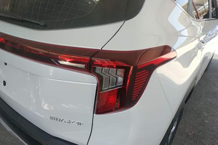 Used Kia Seltos 2023 1.5L CVT Comfort Edition Right Rear Taillight