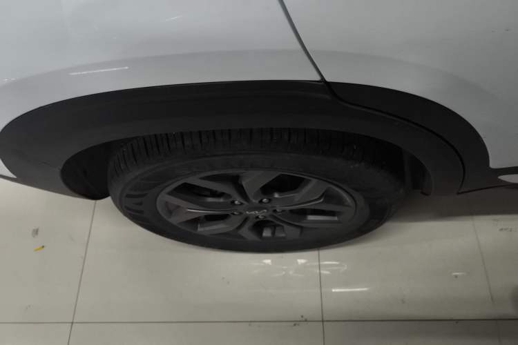 Used Kia Seltos 2023 1.5L CVT Luxury Edition Right Rear Wheel Hub