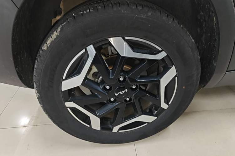 Used Kia Seltos 2023 1.5L CVT Luxury Edition Right Rear Wheel Hub