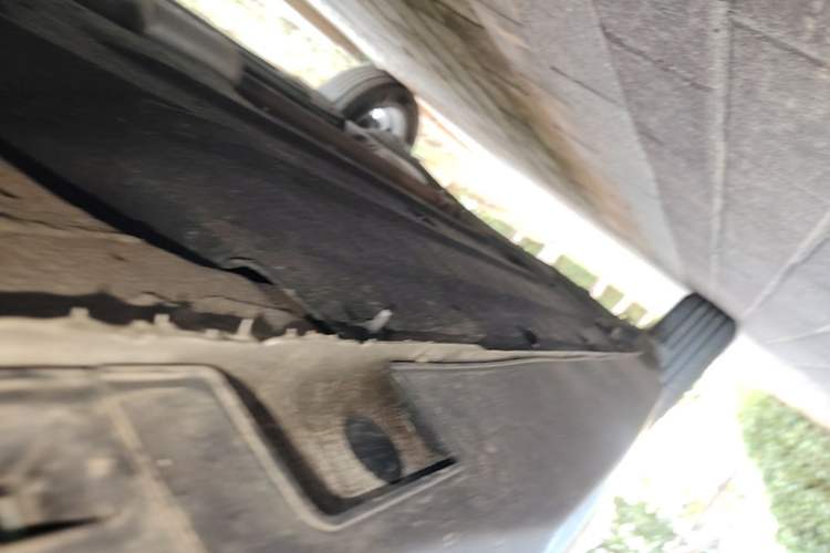 Used Kia Seltos 2023 1.5L CVT Comfort Edition Right Side Sill