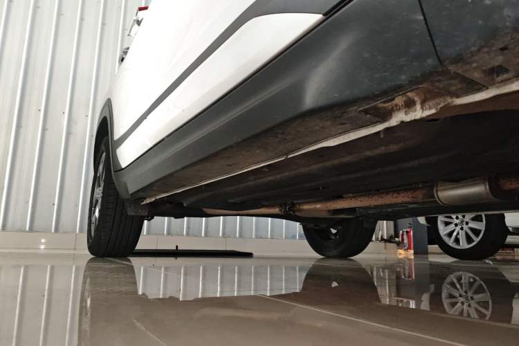 Used Kia Seltos 2023 1.5L CVT Luxury Edition Right Side Sill