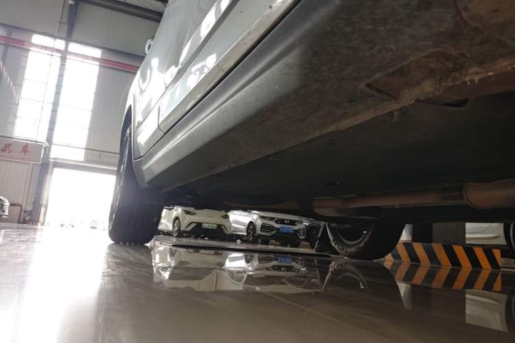 Used Kia Seltos 2023 1.5L CVT Luxury Edition Right Side Sill