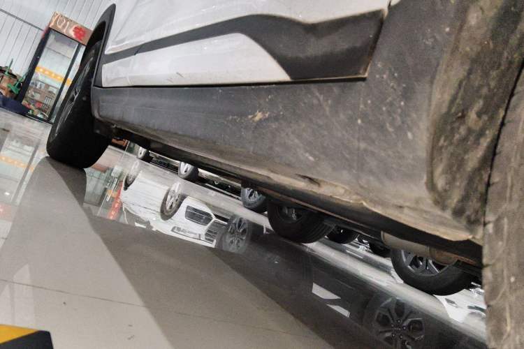 Used Kia Seltos 2023 1.5L CVT Luxury Edition Right Side Sill