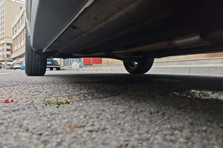 Used Kia Seltos 2023 1.5L CVT Luxury Edition Right Side Sill