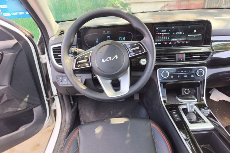 Used Kia Seltos 2023 1.5L CVT Luxury Edition Steering Wheel