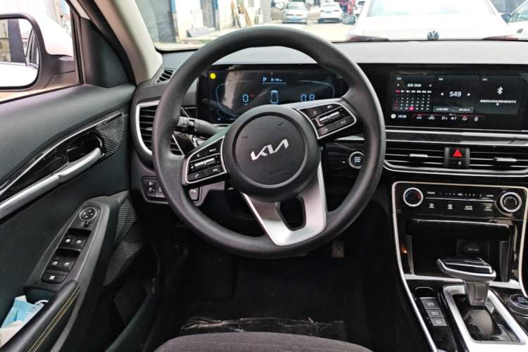 Used Kia Seltos 2023 1.5L CVT Comfort Edition Steering Wheel