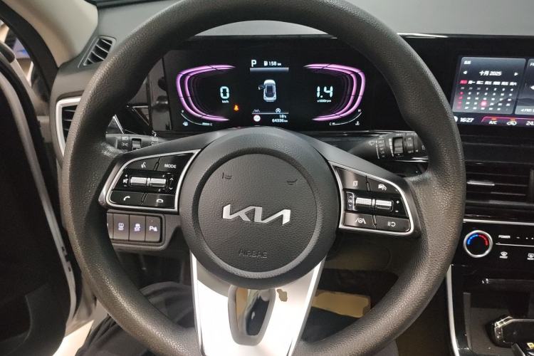 Used Kia Seltos 2023 1.5L CVT Luxury Edition Steering Wheel