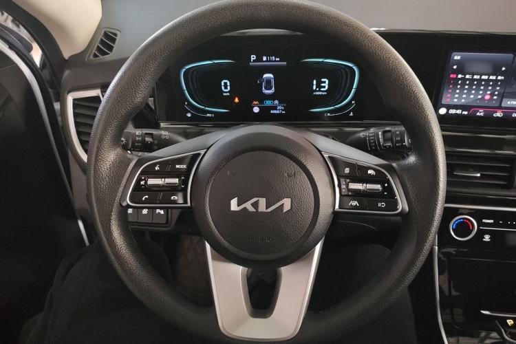 Used Kia Seltos 2023 1.5L CVT Luxury Edition Steering Wheel
