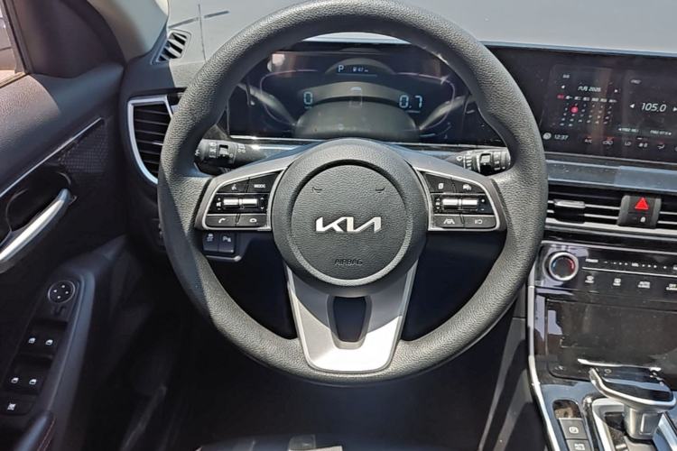 Used Kia Seltos 2023 1.5L CVT Luxury Edition Steering Wheel