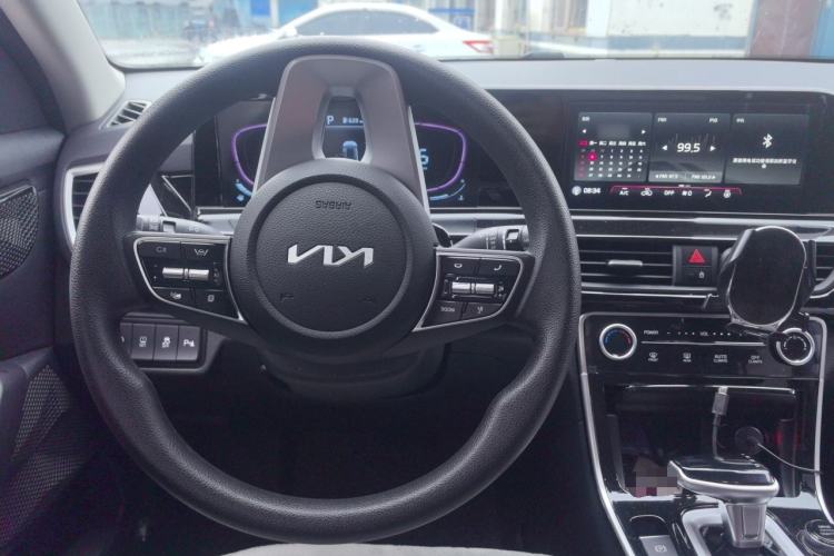 Used Kia Seltos 2023 1.5L CVT Luxury Edition Steering Wheel