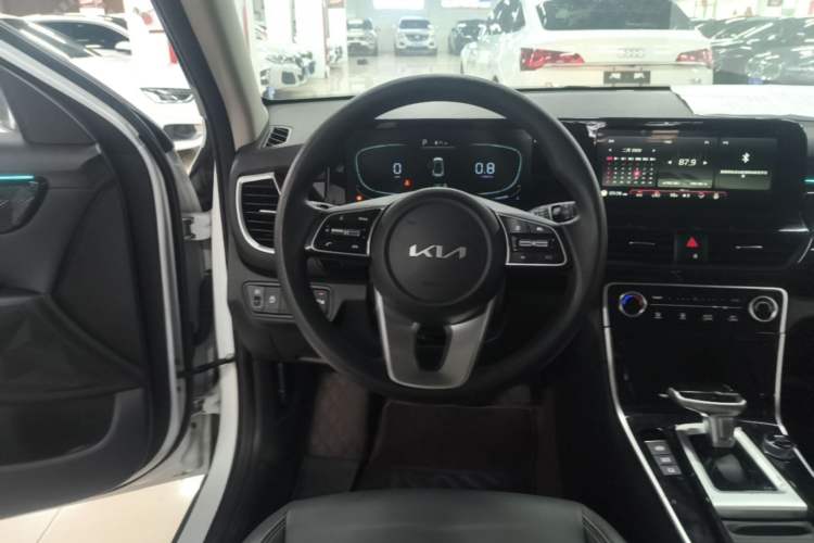 Used Kia Seltos 2023 1.5L CVT Comfort Edition Steering Wheel