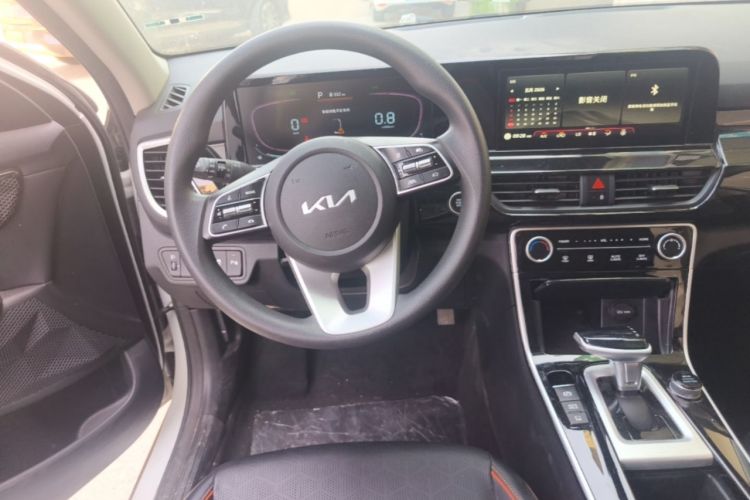 Used Kia Seltos 2023 1.5L CVT Luxury Edition Steering Wheel