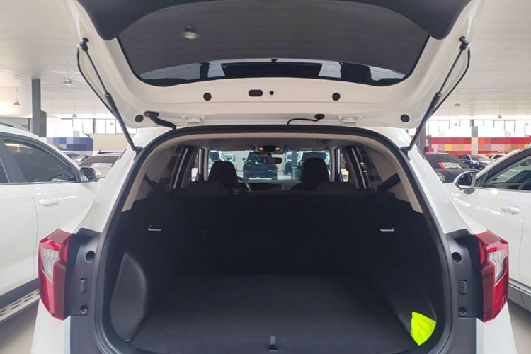 Used Kia Seltos 2023 1.5L CVT Comfort Edition Trunk