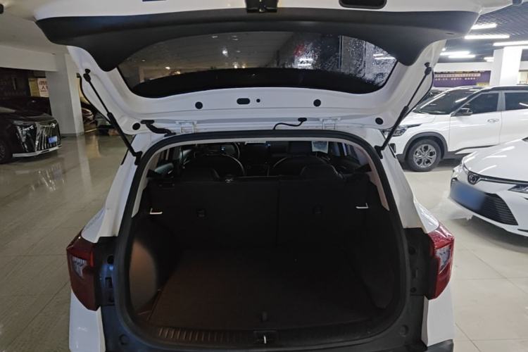 Used Kia Seltos 2023 1.5L CVT Luxury Edition Trunk