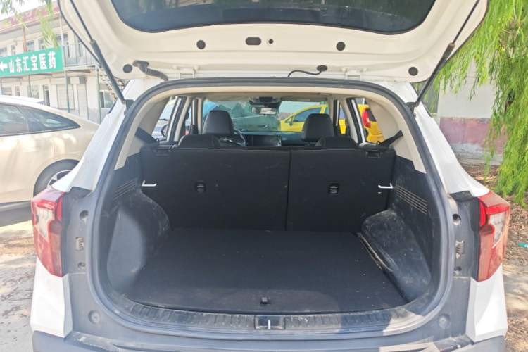 Used Kia Seltos 2023 1.5L CVT Luxury Edition Trunk
