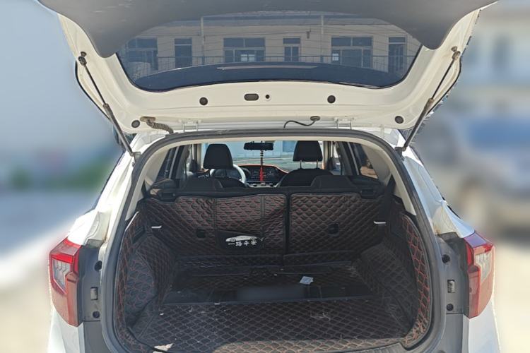 Used Kia Seltos 2023 1.5L CVT Luxury Edition Trunk