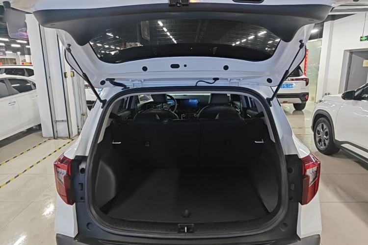 Used Kia Seltos 2023 1.5L CVT Luxury Edition Trunk