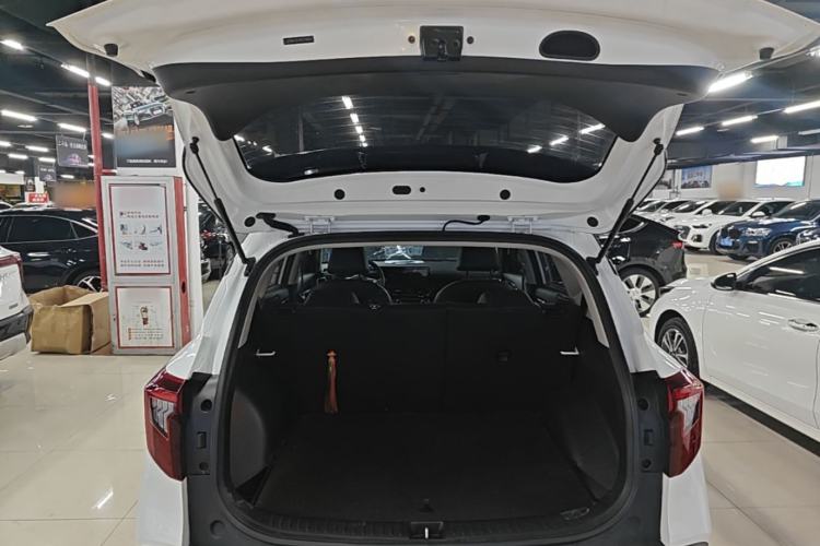 Used Kia Seltos 2023 1.5L CVT Luxury Edition Trunk