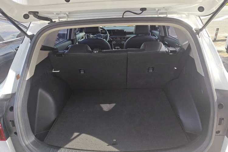 Used Kia Seltos 2023 1.5L CVT Luxury Edition Trunk
