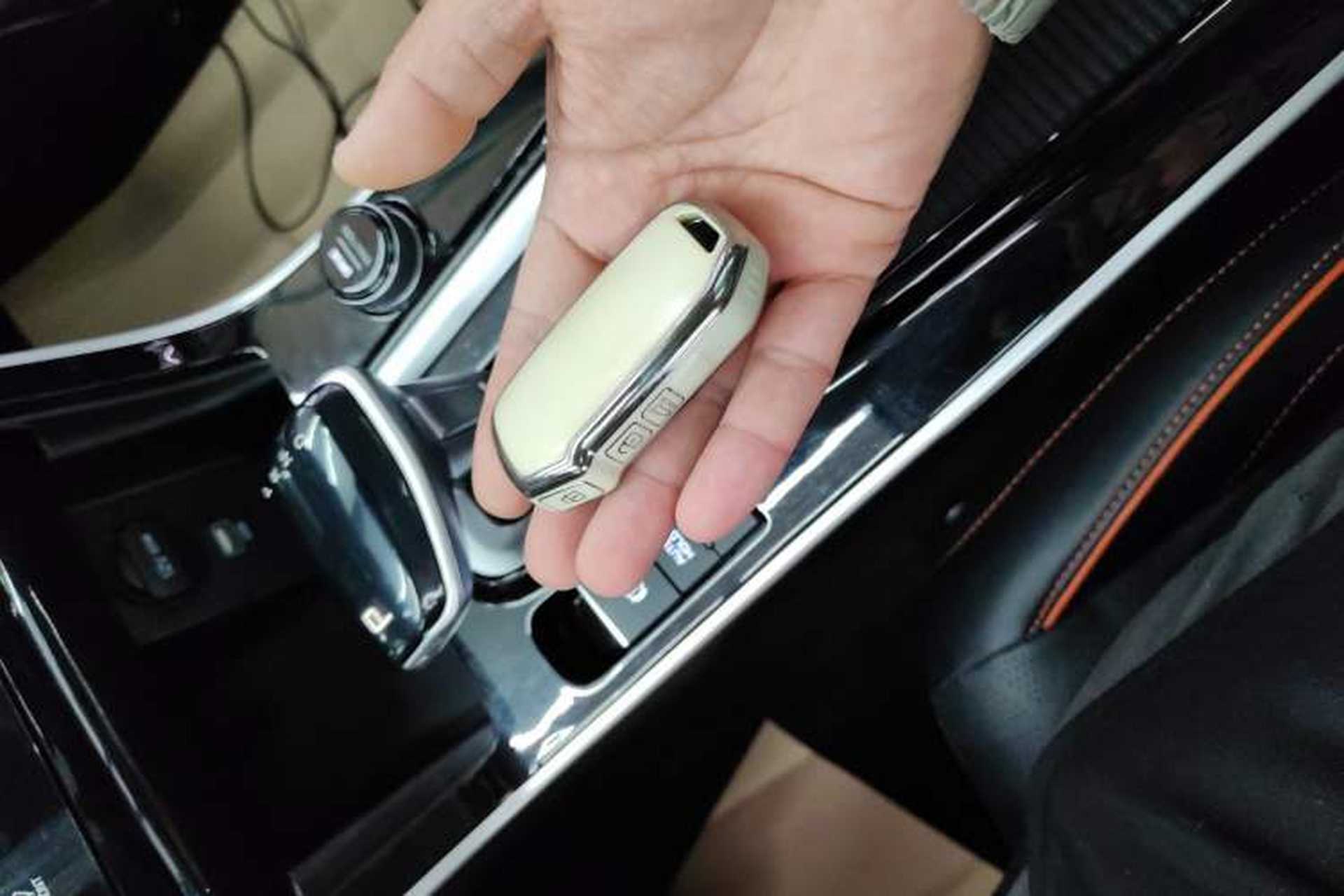 Used Kia Seltos 2023 1.5L CVT Luxury Edition Vehicle Key