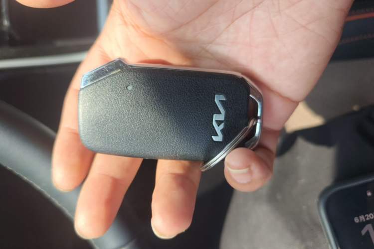 Used Kia Seltos 2023 1.5L CVT Luxury Edition Vehicle Key