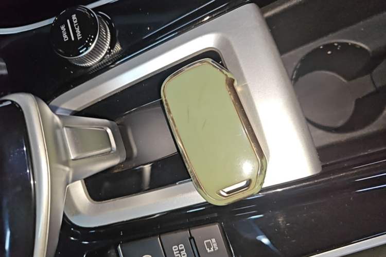 Used Kia Seltos 2023 1.5L CVT Luxury Edition Vehicle Key