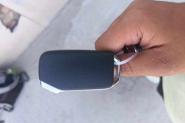 Used Kia Seltos 2023 1.5L CVT Luxury Edition Vehicle Key
