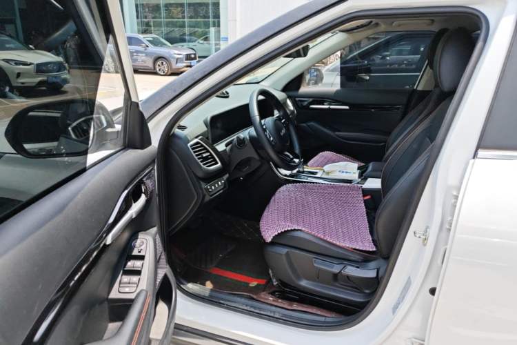 Used Kia Seltos 2026 1.5L IVT Prestige Edition Driver Seat