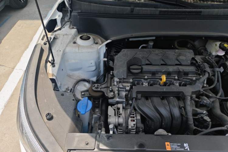 Used Kia Seltos 2026 1.5L IVT Prestige Edition Engine Bay Right