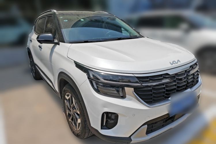 Used Kia Seltos 2026 1.5L IVT Prestige Edition Front Right 45 Deg