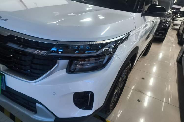 Used Kia Seltos 2026 1.5L IVT Luxury Edition Left Front Headlight