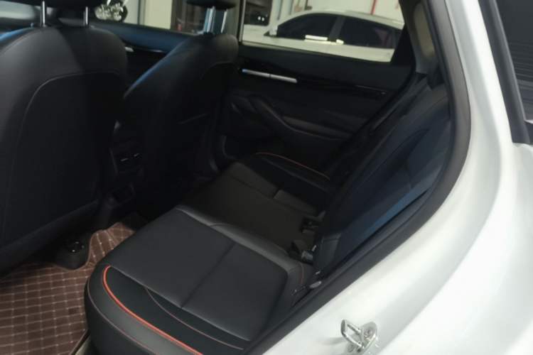 Used Kia Seltos 2026 1.5L IVT Luxury Edition Left Rear Seat