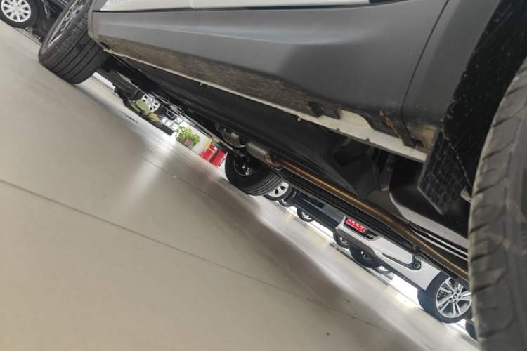 Used Kia Seltos 2026 1.5L IVT Luxury Comfort Edition Left Side Sill