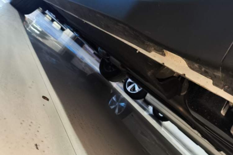 Used Kia Seltos 2026 1.5L IVT Luxury Edition Left Side Sill