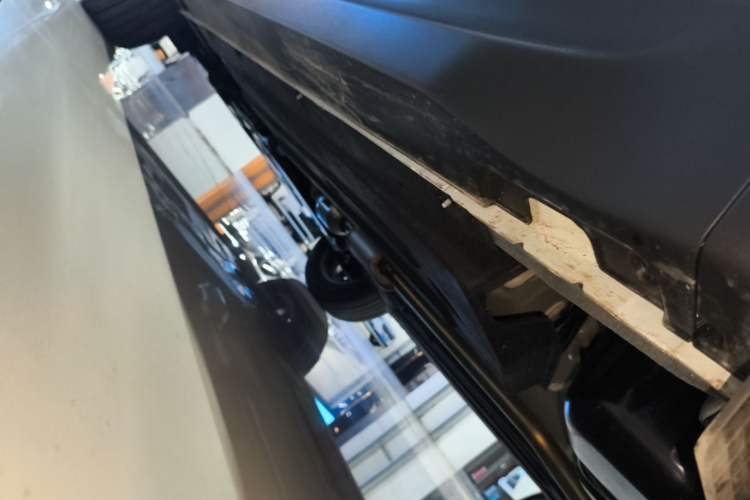 Used Kia Seltos 2026 1.5L IVT Luxury Edition Left Side Sill