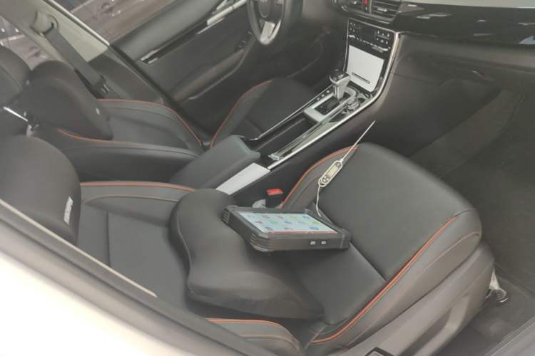 Used Kia Seltos 2026 1.5L IVT Luxury Comfort Edition Right Front Seat