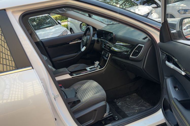 Used Kia Seltos 2026 Model 1.5L IVT Comfort Edition Right Front Seat
